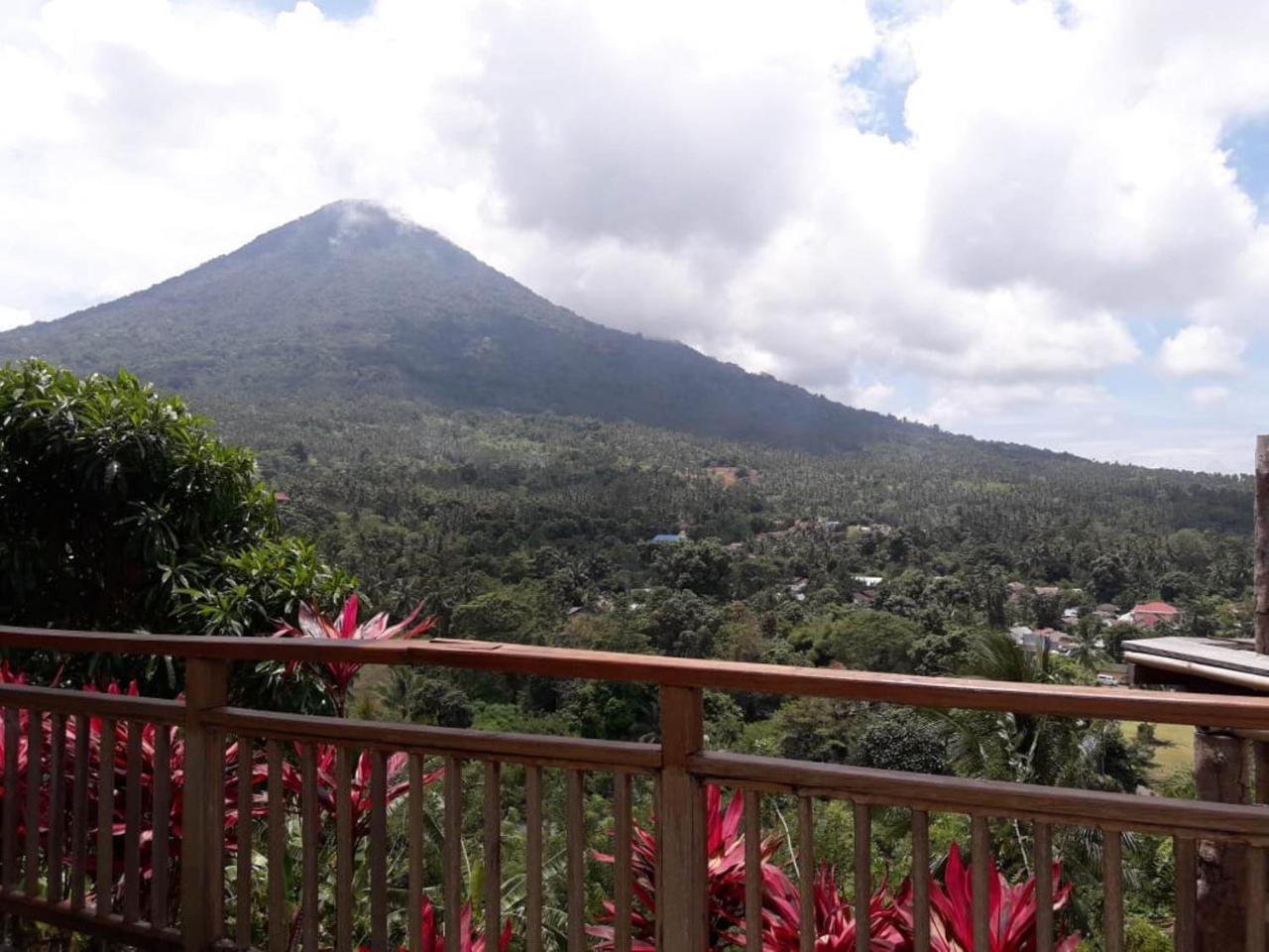 Botanica Nature Resort Bitung Ngoại thất bức ảnh