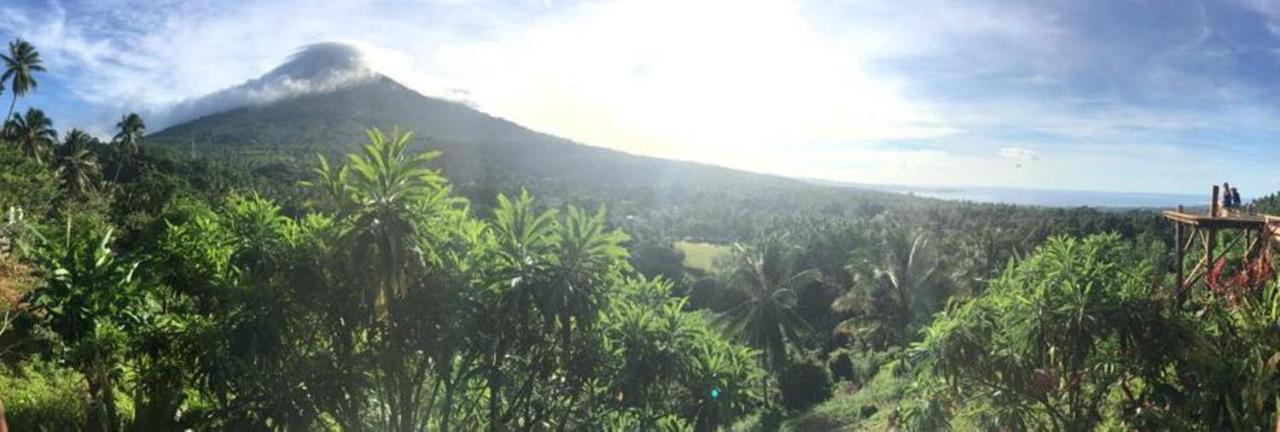 Botanica Nature Resort Bitung Ngoại thất bức ảnh